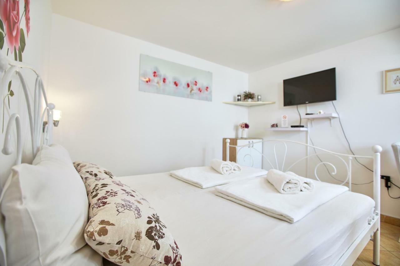 Studio Kristic, Cozy Studio With A Terrace Dubrovnik Exterior foto