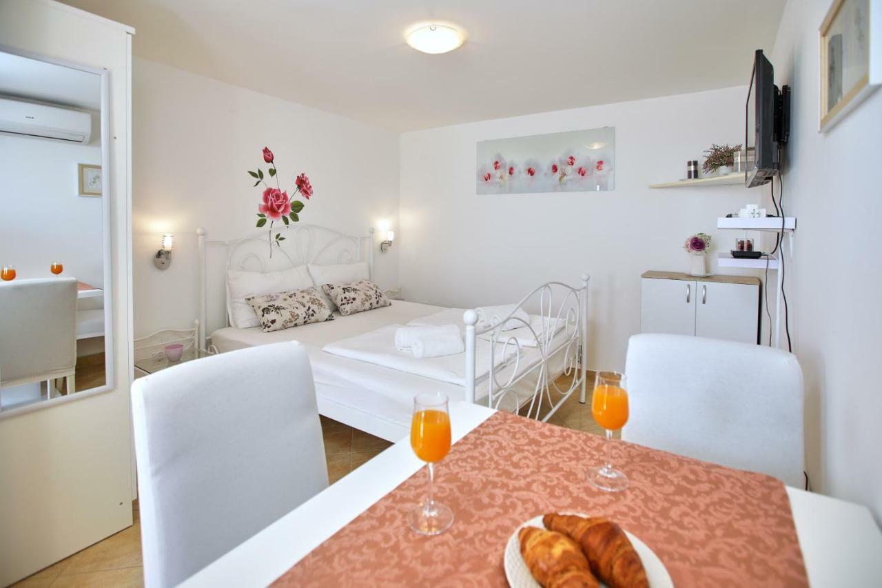Studio Kristic, Cozy Studio With A Terrace Dubrovnik Exterior foto