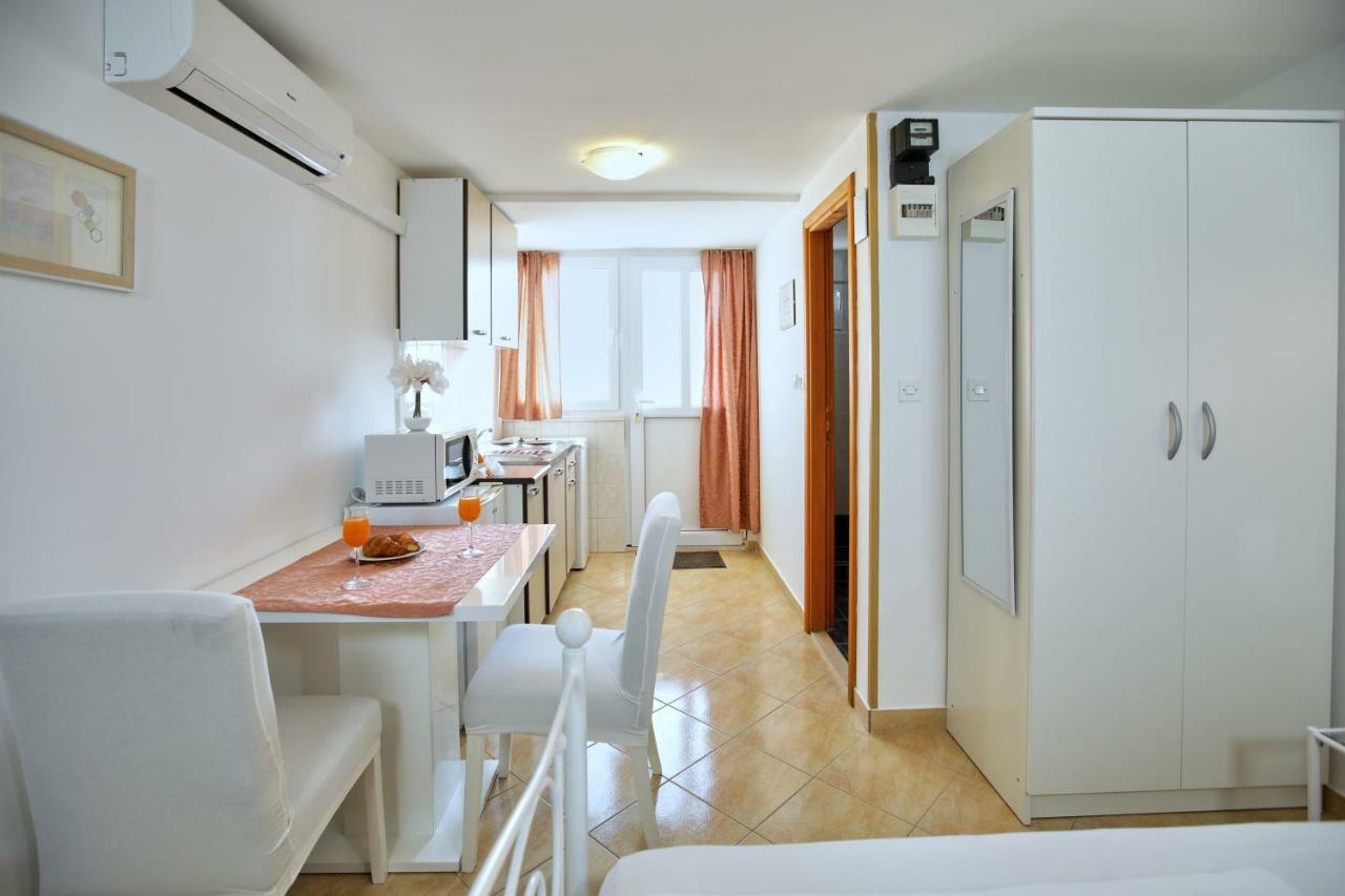 Studio Kristic, Cozy Studio With A Terrace Dubrovnik Exterior foto